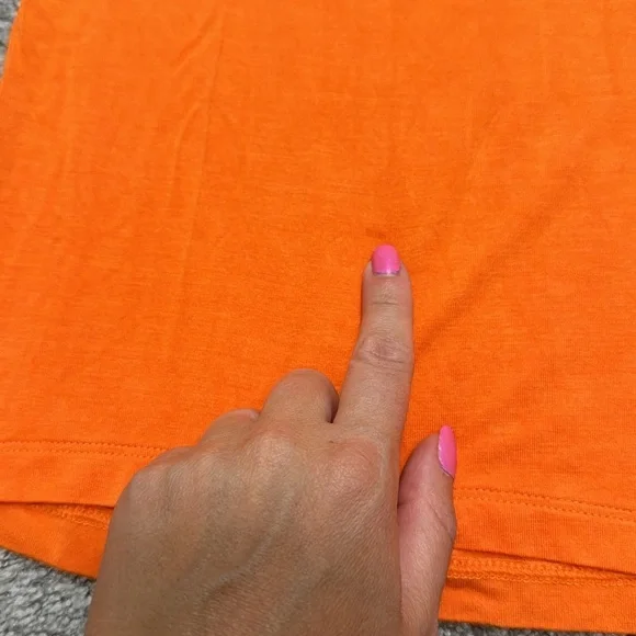 Kate Quinn Orange Tee - Picture 3 of 5